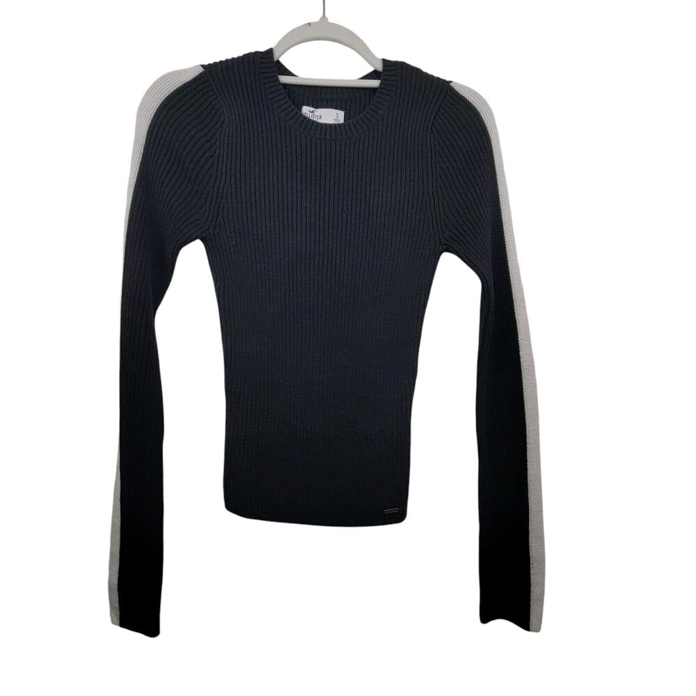 Hollister Women's black And White Ribbed Fitted Sweater Size Small - Picture 1 of 7